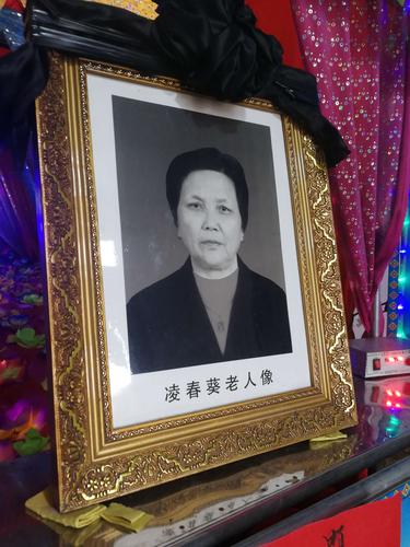 新澳开奖结果历史查询和男生带妈妈遗照高考与带着妈妈遗像上清华