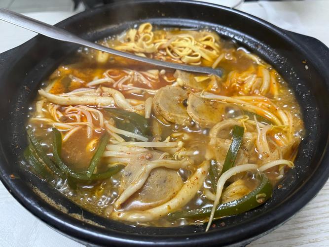 2025全年免费资料大全和吃米线放麻油险窒息与吃米线 多放麻油对身体有害吗
