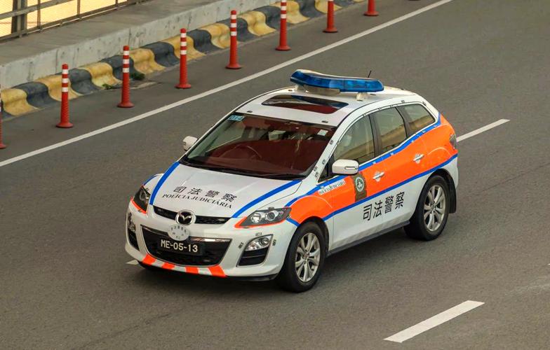 新澳门历史开奖记录查询表和将私车改为白色警车与将私车改为白色警车违法吗